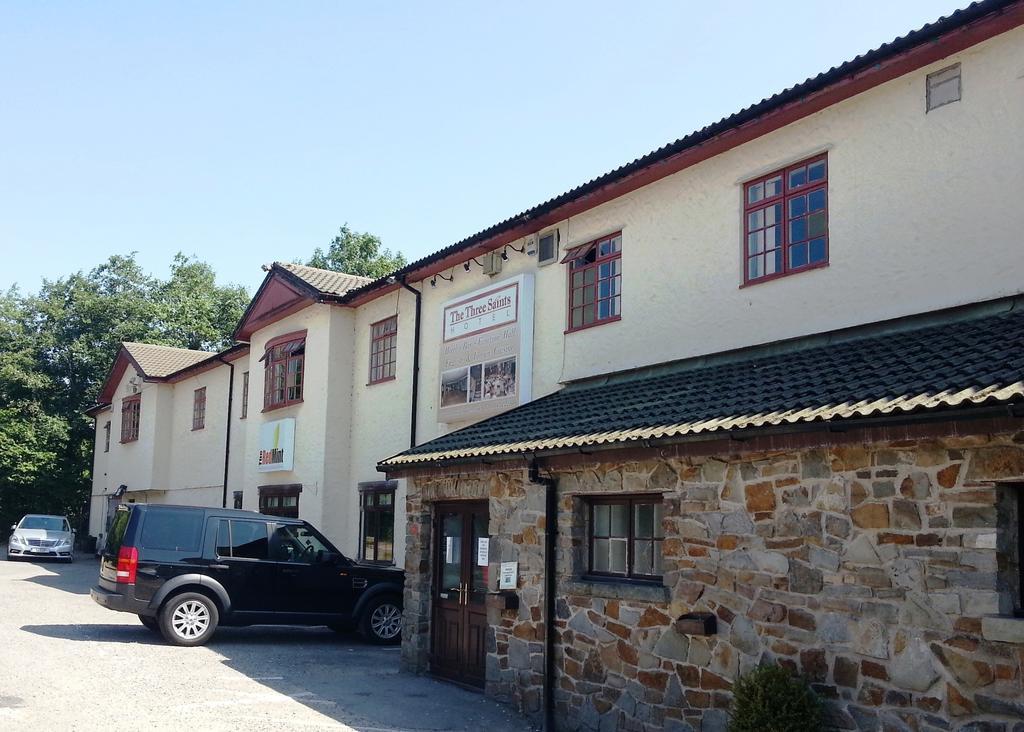 Three Saints Hotel Llantrisant  Exterior photo